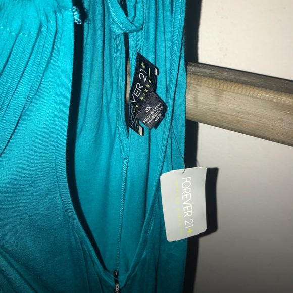 NWT high neck maxi dress with slit conch waist - Picture 4 of 4